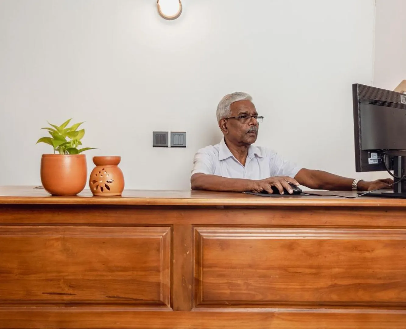 Bylake Kandy Hotel